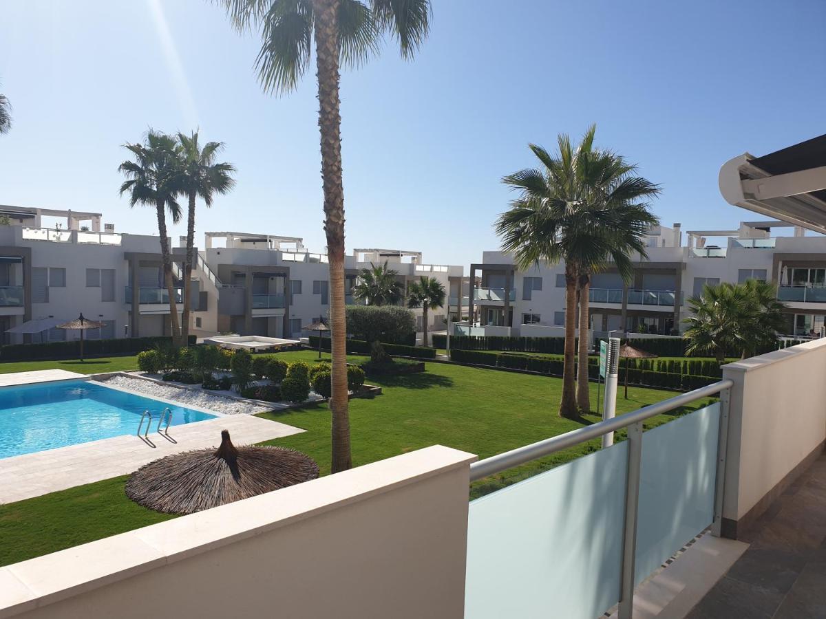 El Mirador Amelie Ground Floor Apartment In Torrevieja Punta Prima Wifi Pool And Close To Beach And Golf Exterior foto